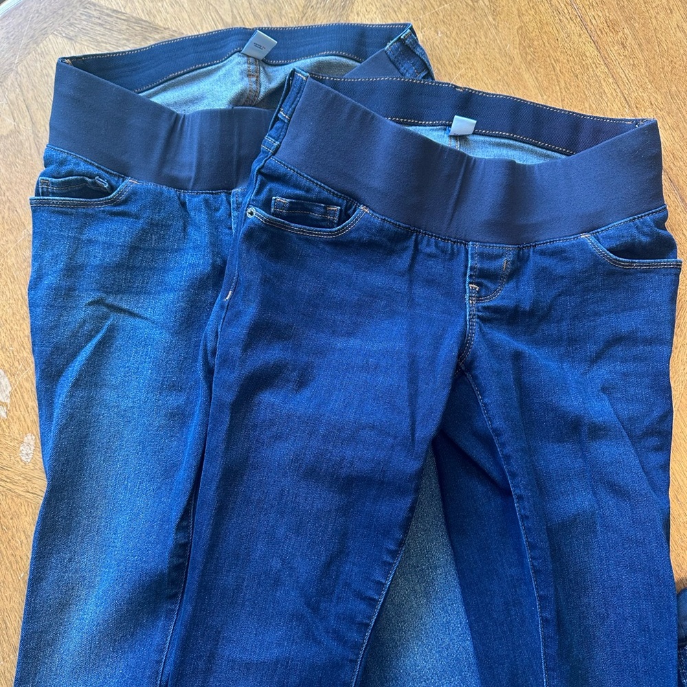 Old Navy Women's Dark and Light Blue Maternity Jeans